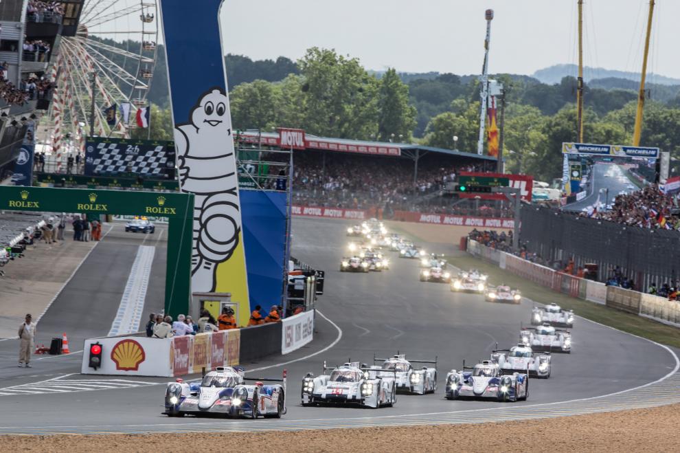 2014-24-Heures-du-Mans-24-gt3-6369_hd