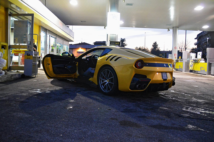 ferrari-f12tdf-spotted-maranello (4)