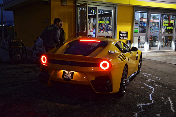 ferrari-f12tdf-spotted-maranello (8)