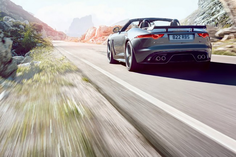 Jaguar_F-Type_SVR_5