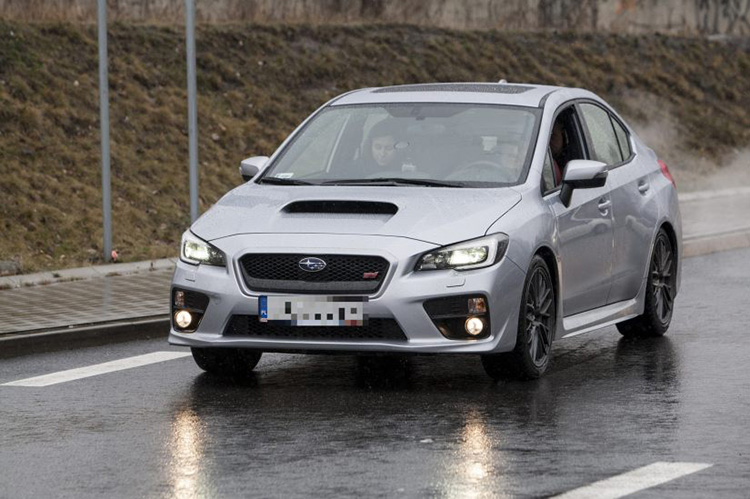subaru_starushka_4