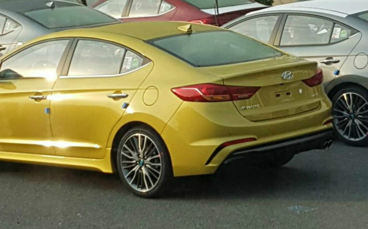 hyundai-elantra-sport-22-04-2016-2