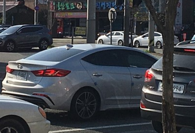 hyundai-elantra-sport-22-04-2016