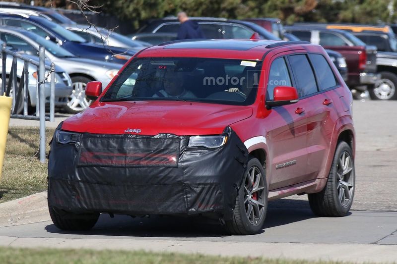 jeep-trachawk-spy-shots-3