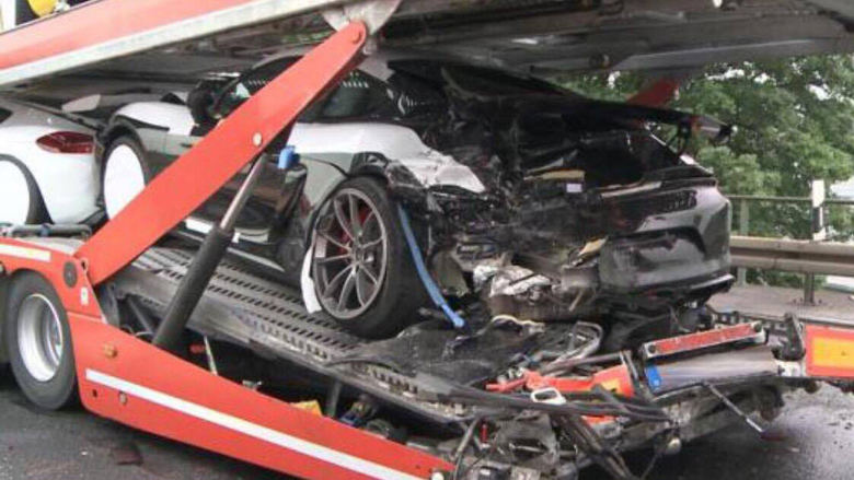 porsche-crash-07-06-2016-10