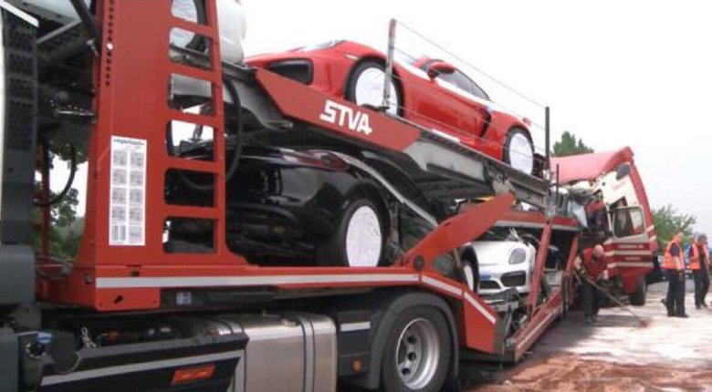 porsche-crash-07-06-2016-8