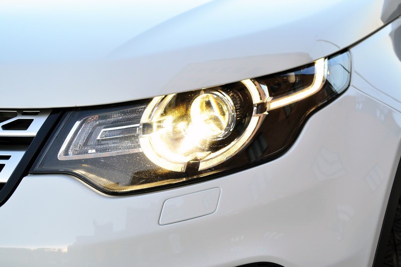 lr-discovery-sport-test-08-2016-17