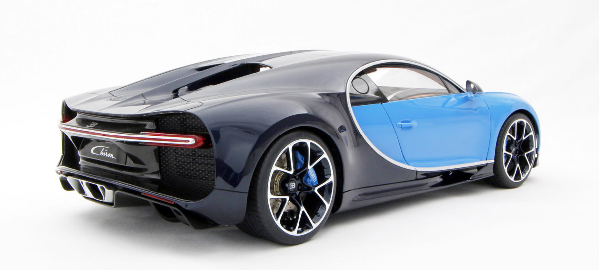 bugatti-chiron-model-02-2016