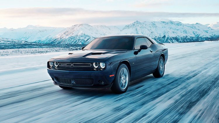 Появились первые официальные фото Dodge Challenger GT