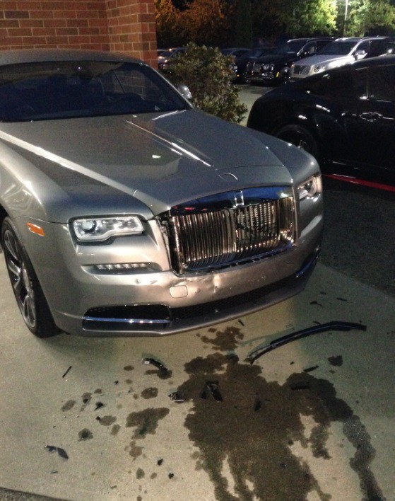 Bentley-Dealership-Crash-3