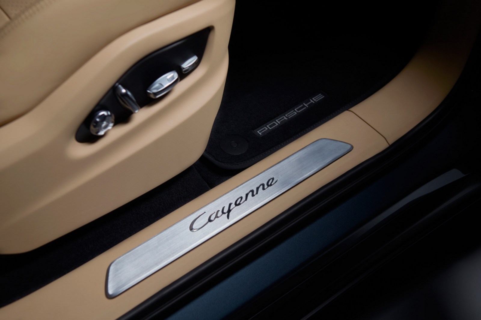 Porsche-Cayenne-21