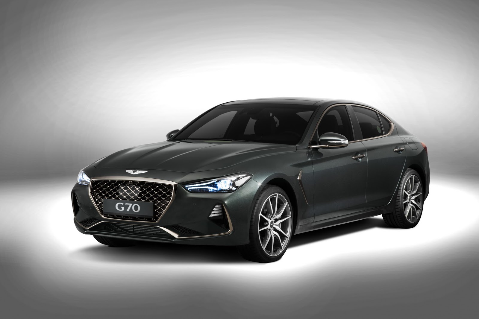 Genesis-G70-13