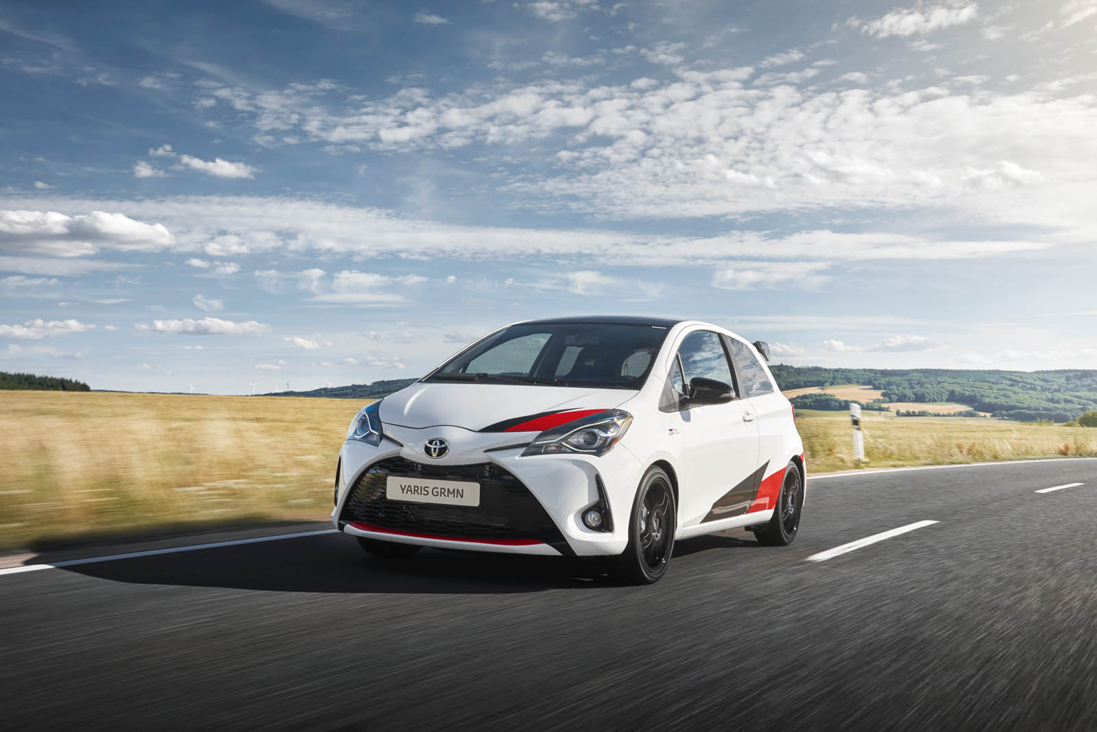 yaris-grmn-dynamic-02 copy